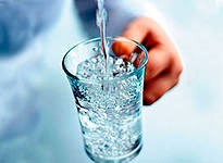 Дефицит воды ускоряет старение человека